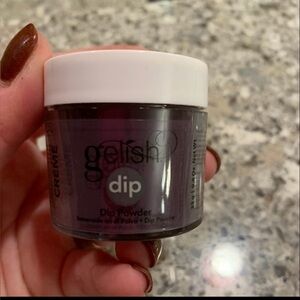 Gelish dip powder